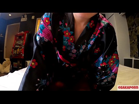 ❤️ 年轻的COSPLAY女孩喜欢性爱到高潮,在女骑手和口交的喷水。亚洲女孩与毛茸茸的阴户和美丽的乳房在传统的日本服装在业余视频显示自慰与他妈的玩具。樱花3 OSAKAPORN. ❤️ Porno